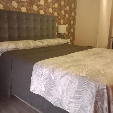 Habitacion Privada Tarragona Con Cocina Salon Y Terraza Piso Compartido Exterior foto