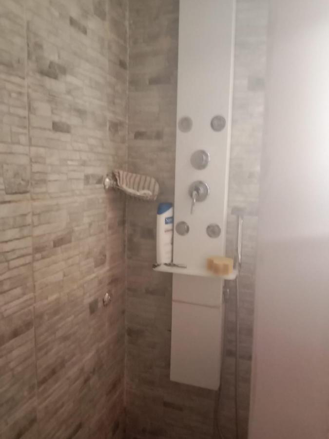 Habitacion Privada Tarragona Con Cocina Salon Y Terraza Piso Compartido Exterior foto